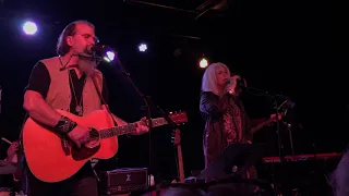 Steve Earle and the Dukes with Emmylou Harris - Goodbye