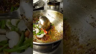 How To COOK Using Thai CHILLI PASTE - Nam Phrik Gapi