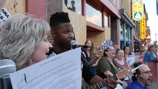 Protests Turned to Praise as 'Amazing Grace' Rings Out on the Streets of Nashville