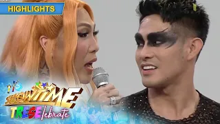 Vice Ganda discusses how pressured Ion is for Magpasikat's 2022 performance | It's Showtime