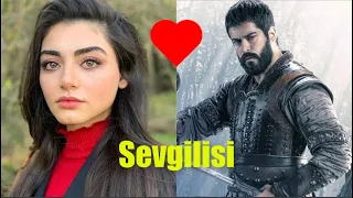 Kuruluş: Osman Bala Hatun (Özge Törer) Kimdir? Sevgilisi ve Yaşı