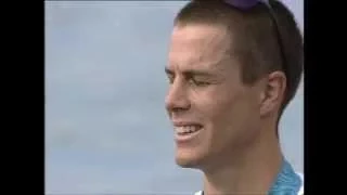 Medal ceremony for Rob Waddell - Gold, Sydney 2000