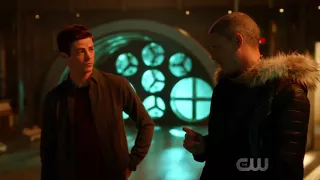 The Flash 4x19 | Leonard Snart Tells Barry Grieve Raplh's Death