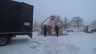 Не успел на Наурыз, юрты уже разбирают за ДК Макена, конкретный буран, алты-бакан был 22 марта 2022г