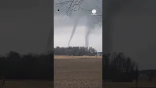 Two tornadoes? Multi-vortex tornado appears in Ohio sky