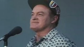 Stan Major interviews Bob Hope in Vietnam