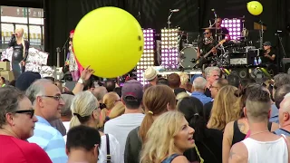 The B-52s Complete ROAM @ Forest Hills Stadium, NY 7-28-18