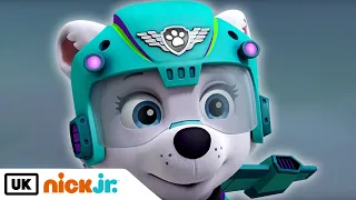 Paw Patrol | Pups Save a Frozen Camp-Out ❄️ | Nick Jr. UK