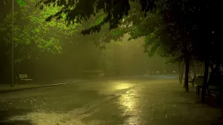 Сильные грозовые звуки | Ослабляющий дождь, гром и молния Обстановка для сна | HD видео природы