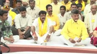 Balakrishna and N Chandrababu Naidu pays Homage to NT Ramarao at NTR Ghat