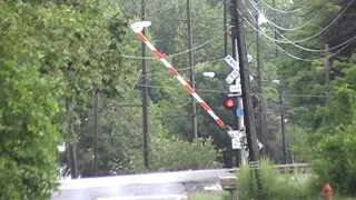 THE SCARIEST AND MOST BROKEN E-BELL ON RAILROAD CROSSING