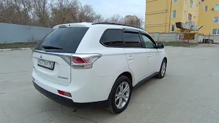 Mitsubishi Outlander 2.4 АТ 4 wd, 2014 год, 1 собственник оригинальный пробег - 104000 км. Кожа