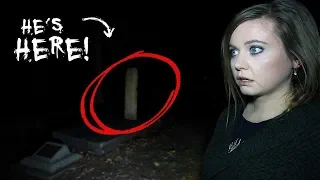 We Found The SHADOWLESS GHOST'S GRAVE | HAUNTED Cascade Gardens, Australia