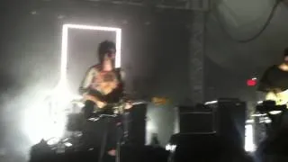 She Way Out - The 1975 LIVE