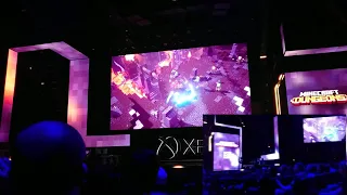 E3 2019: Crowd Reaction to Minecraft Dungeons Reveal Trailer | Xbox Briefing