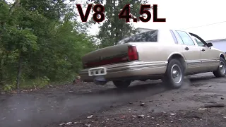 Брутальный V8. Lincoln Town Car.