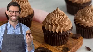 The Very BEST Chocolate Cupcakes