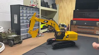 Diecast Masters 1:24 RC CAT 336 Excavator