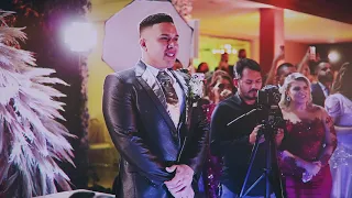 Noivo chorou durante a entrada da noiva! Casamento emocionante!