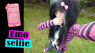 How To Make A Perfect Emo Selfie