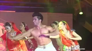 Laal Ishq | Kumar Sharma with Chinese Girls | Indian Dance