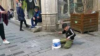 Уличные барабанщики в Стамбуле