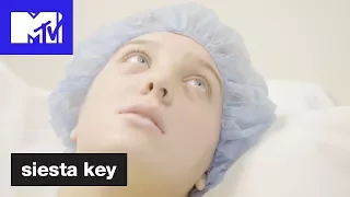 'Chloe Goes To The Hospital' Official Sneak Peek | Siesta Key | MTV