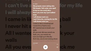 Wrecking Ball - Miley Cyrus (Lyrics)