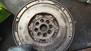 Uszkodzone koło,,dwumasa" Peugeot 508 2.0hdi