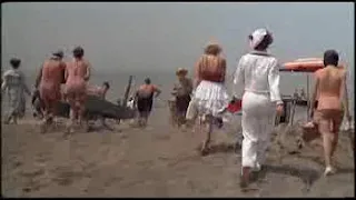 Amarcord, escena de la procesion al mar