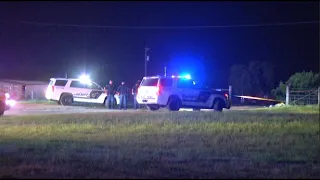 1 dead, 2 in critical condition after shooting in Southeast Bexar County, BCSO says