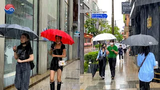 Rainy GANGNAM Apgujeong Rodeo Street, Used luxury store alley tour, Seoul Travel Walker.