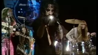 ALICE COOPER - School's Out  (1972 UK TV Top  Of The Pops Performance) ~ HIGH QUALITY HQ ~