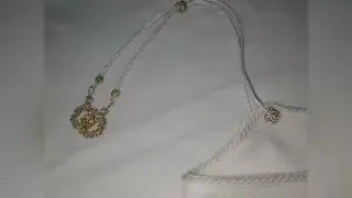 Шъхьэрыхъон -  шарф-капюшон - башлык - традиционный адыгский аксессуар. Золотое шитье адыгов.