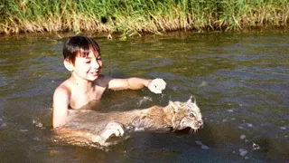 Мальчик вытащил из воды утопающего рысенка даже не догадываясь чем это обернется