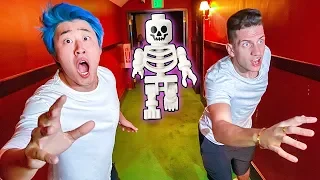 ESCAPING HAUNTED HOUSE CHALLENGE! (LEGO HIDDEN SIDE)