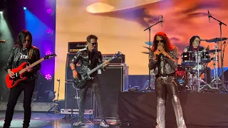 Stephen Pearcy - "You're in Love" (in 4K) live in Las Vegas.  2-17-24