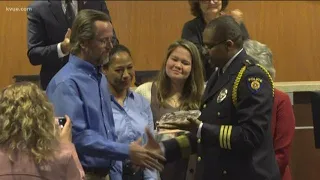 Doctor honored for saving Round Rock officer's life