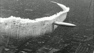 Graf Zeppelin returns to New York after world tour 1929