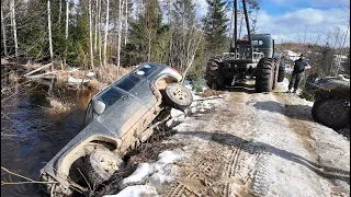 Эвакуация джипа улетевшего в ручей. Спасаем соседа!