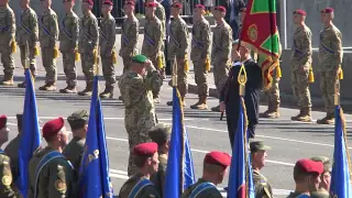 24.08.15. Вручення прапорів на Майдані Незалежності