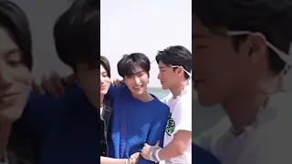 woohwa moment wooyoung kissing Seonghwa San is little bit jealous 🤭#ateez