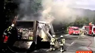 Lkw-Anhaenger brannte auf der Bundesstrasse 252
