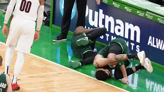 Celtics Jayson Tatum, Jaylen Brown head to locker room after colliding with each other