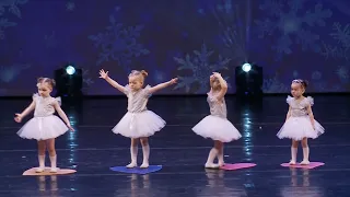 Танец снежинок, девочки 3 года Best Star