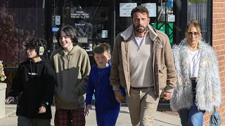 Ben Affleck And Jennifer Lopez Spend Quality TIme With The Kiddies In Beverly Hills