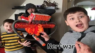 NERF GUN WAR