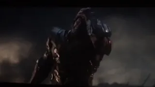Capitan America levanta el martillo de Thor - Avengers Endgame