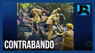 Sete pessoas morrem após ônibus tombar no interior de Minas Gerais