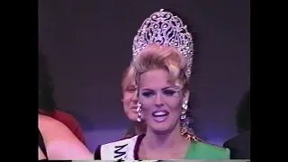 Mimi Marks is crowned Miss Continental 1992 w/Cezanne, Christina Piaget, Sasha Valentino, Tasha Long